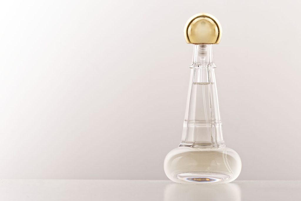Nikola-Tesla-Perfume-bottle-1